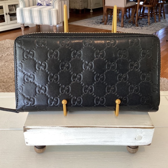 Gucci Black Leather Long Zip Around Wallet - Picture 1 of 6